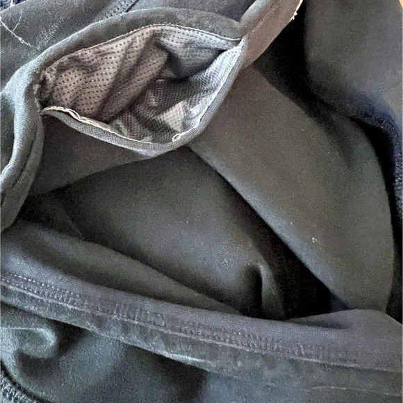 Brooks Size XL Yoga Exercise Pants Solid Black Mid Rise Fitted Capris ~ Read - Picture 9 of 9